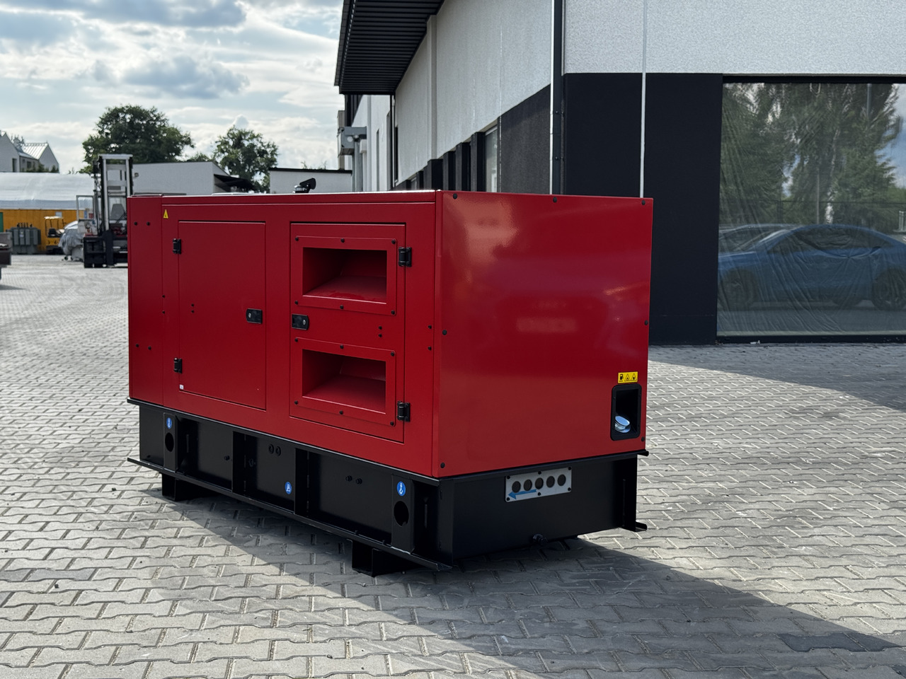 IVECO 80 kVA / 65 kW - Stromgenerator: das Bild 3 IVECO 80 kVA / 65 kW - Stromgenerator: das Bild 3