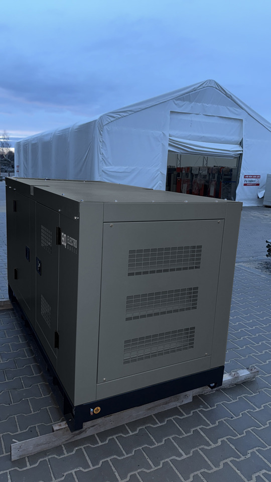 PERKINS 130 kVA / 108 kW - Stromgenerator: das Bild 4 PERKINS 130 kVA / 108 kW - Stromgenerator: das Bild 4