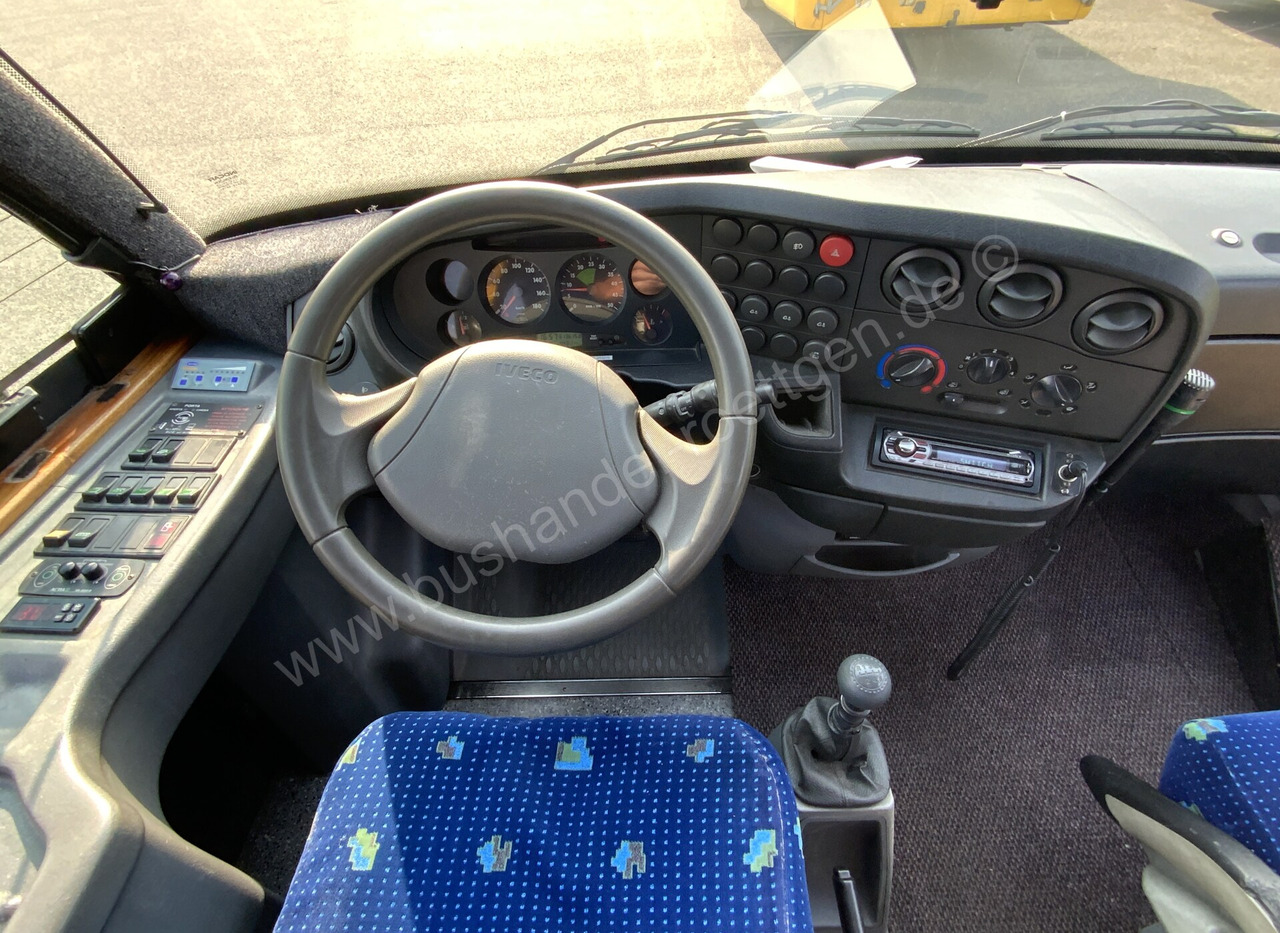 Kleinbus, Personentransporter Iveco 65C17 Daily: das Bild 17 Kleinbus, Personentransporter Iveco 65C17 Daily: das Bild 17