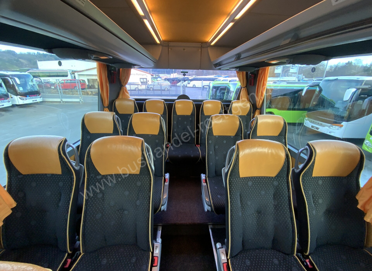 Reisebus Mercedes-Benz Travego RHD-M: das Bild 13