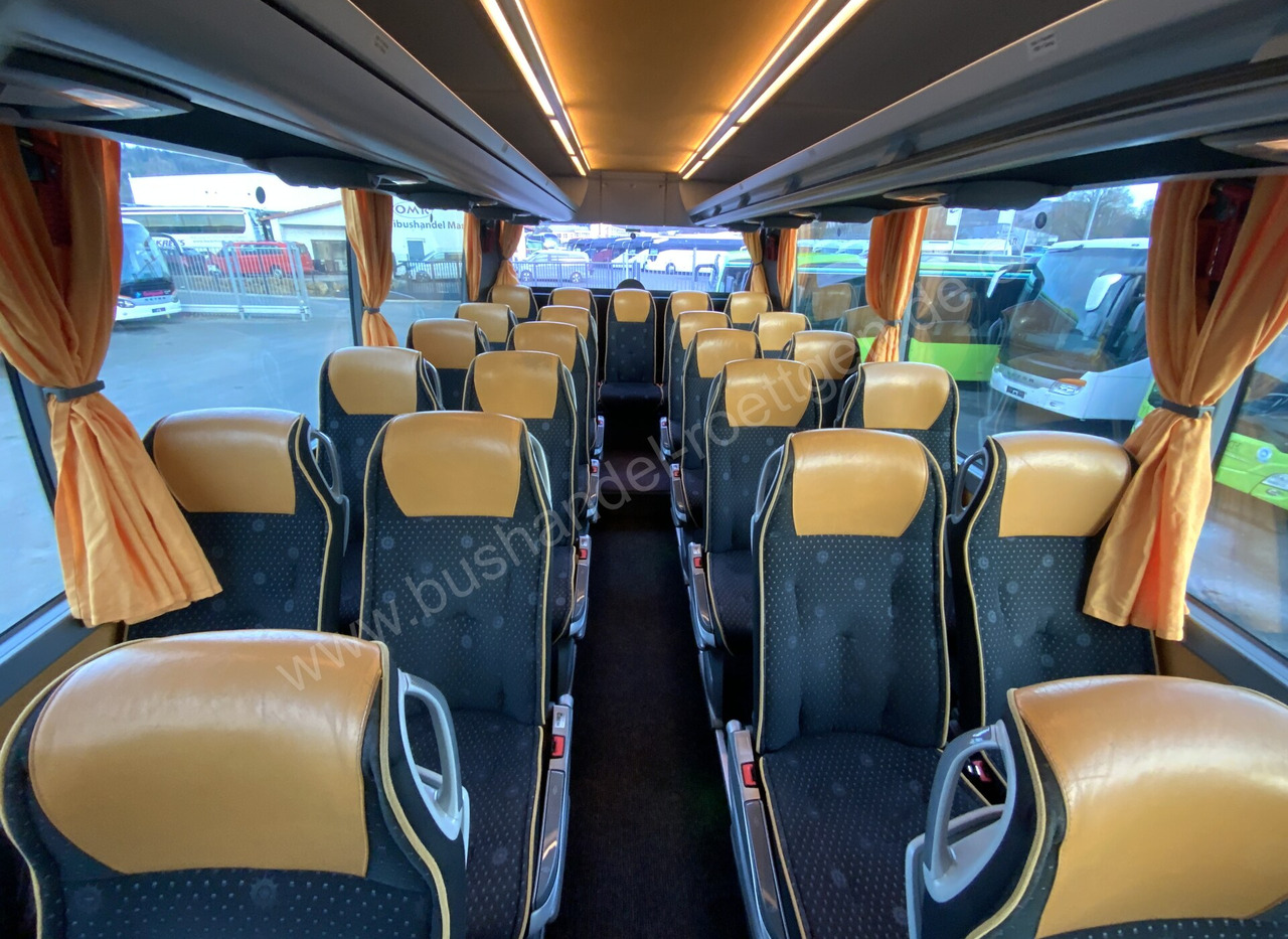 Reisebus Mercedes-Benz Travego RHD-M: das Bild 12
