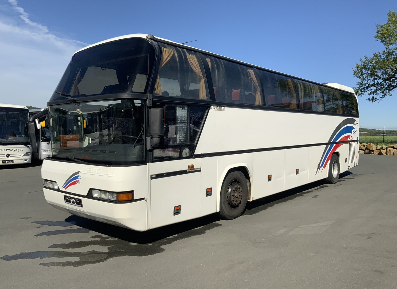 Neoplan N 116 - Reisebus: das Bild 2 Neoplan N 116 - Reisebus: das Bild 2