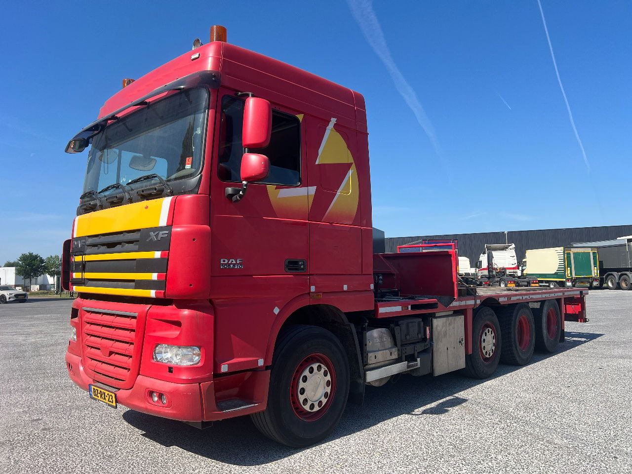 DAF XF 105.510 SC 8x2, Retarder - Pritsche LKW: das Bild 1 DAF XF 105.510 SC 8x2, Retarder - Pritsche LKW: das Bild 1