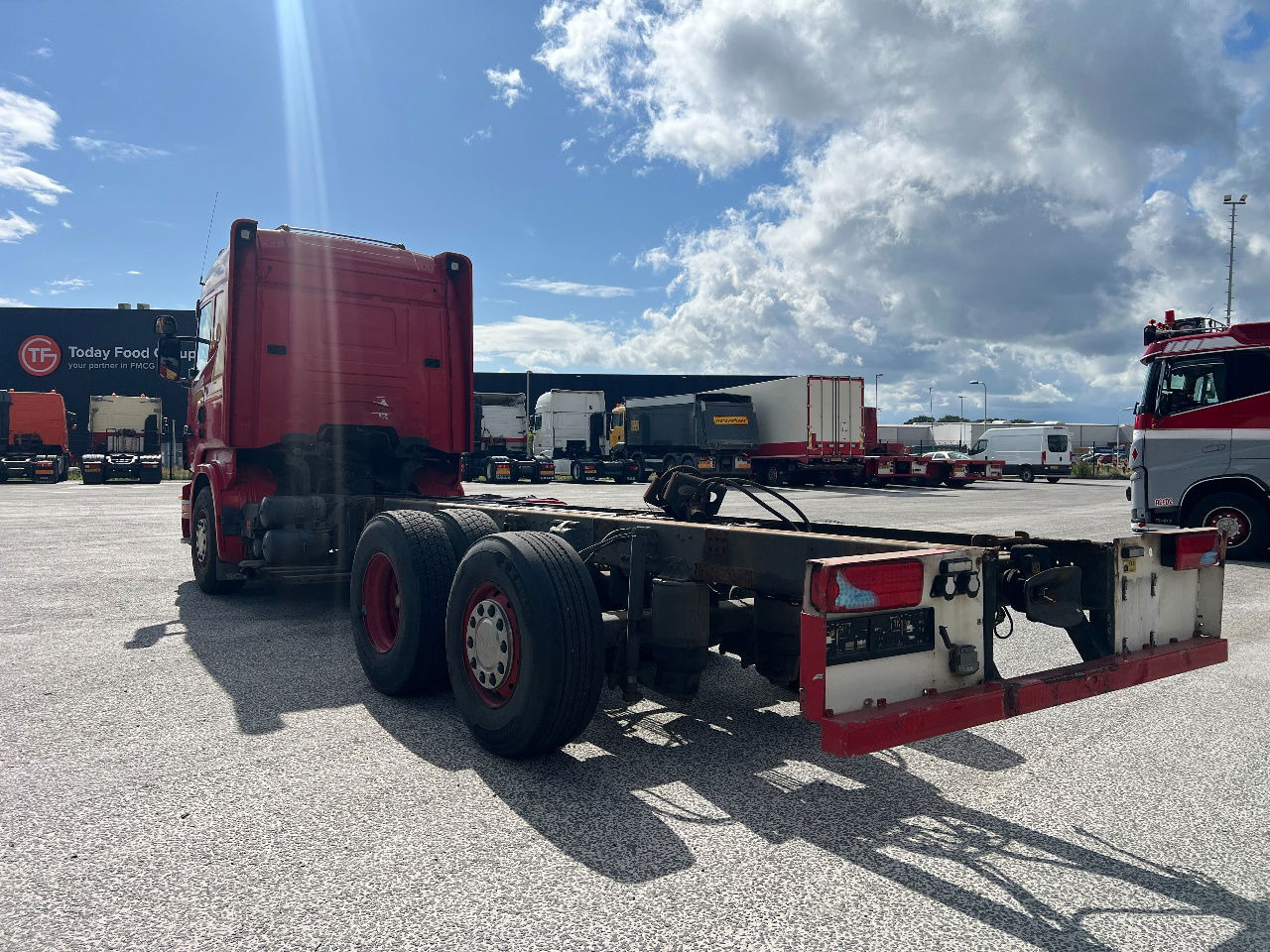 Scania R480 Highline 6x2, Retarder, Euro 5 - Fahrgestell LKW: das Bild 4 Scania R480 Highline 6x2, Retarder, Euro 5 - Fahrgestell LKW: das Bild 4