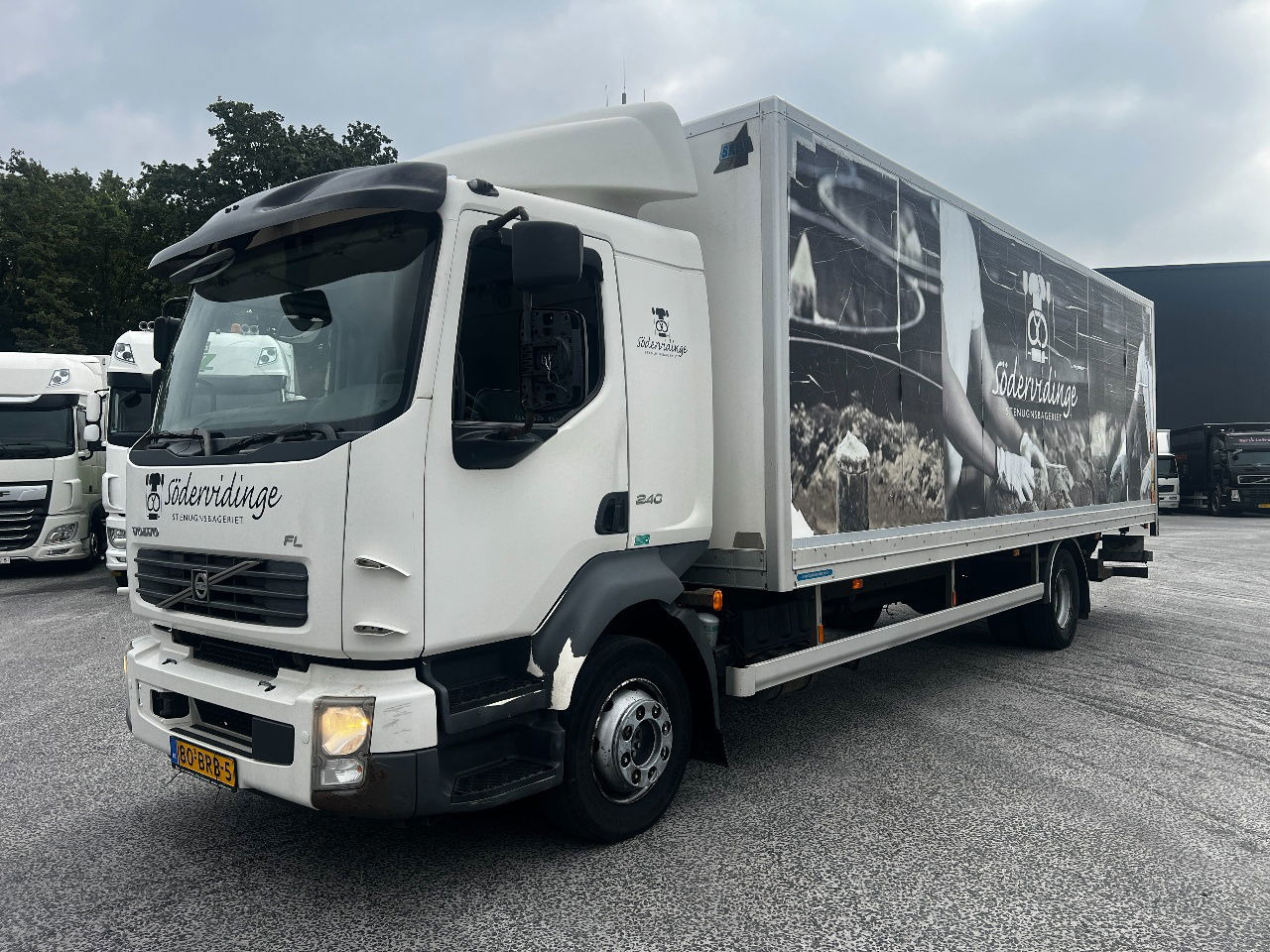 Volvo FL 12.240 Euro 5, NL truck - Koffer LKW: das Bild 1 Volvo FL 12.240 Euro 5, NL truck - Koffer LKW: das Bild 1