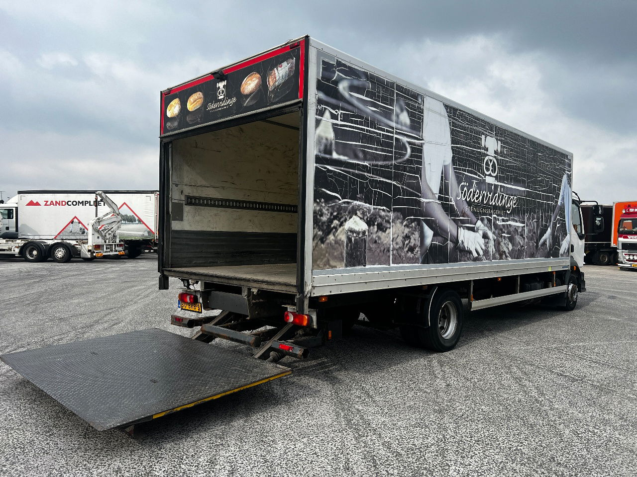 Volvo FL 12.240 Euro 5, NL truck - Koffer LKW: das Bild 5 Volvo FL 12.240 Euro 5, NL truck - Koffer LKW: das Bild 5