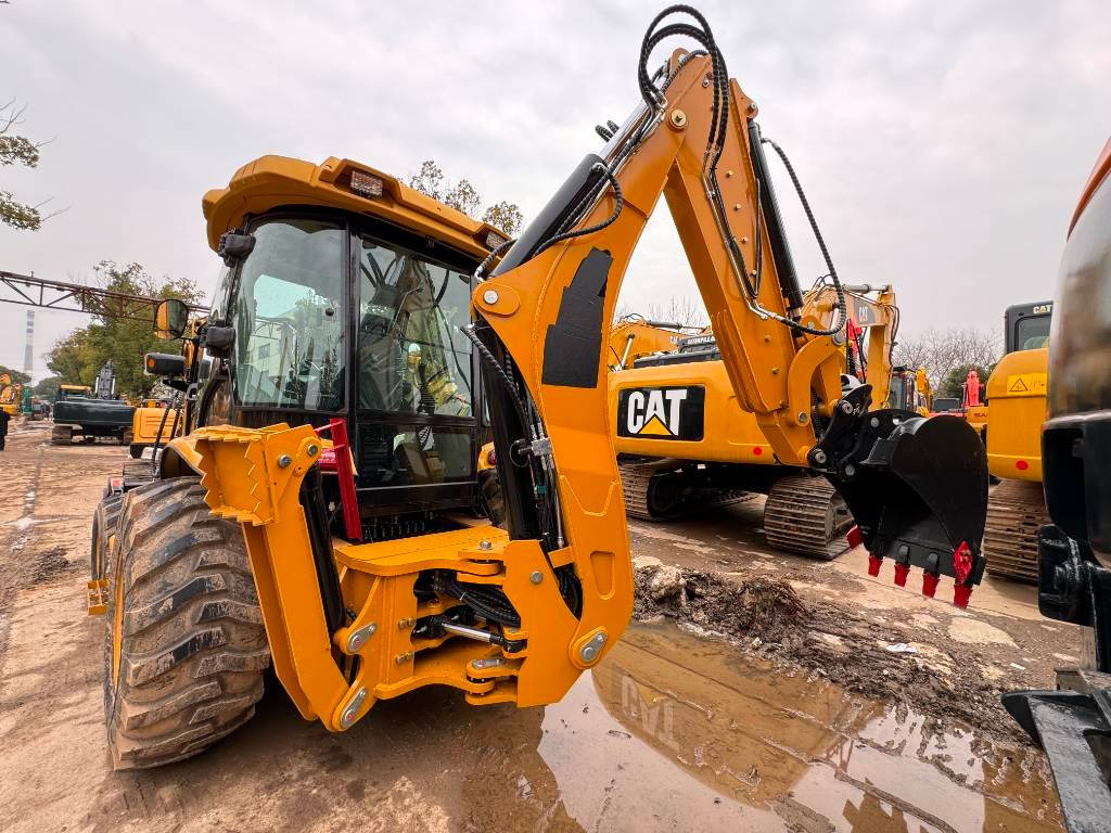 CAT 100% new CAT 420 F - Baggerlader: das Bild 4 CAT 100% new CAT 420 F - Baggerlader: das Bild 4