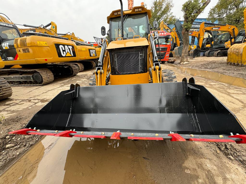 CAT 100% new CAT 420 F - Baggerlader: das Bild 5 CAT 100% new CAT 420 F - Baggerlader: das Bild 5