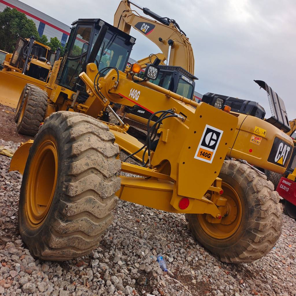 CAT 140 G - Grader: das Bild 2 CAT 140 G - Grader: das Bild 2