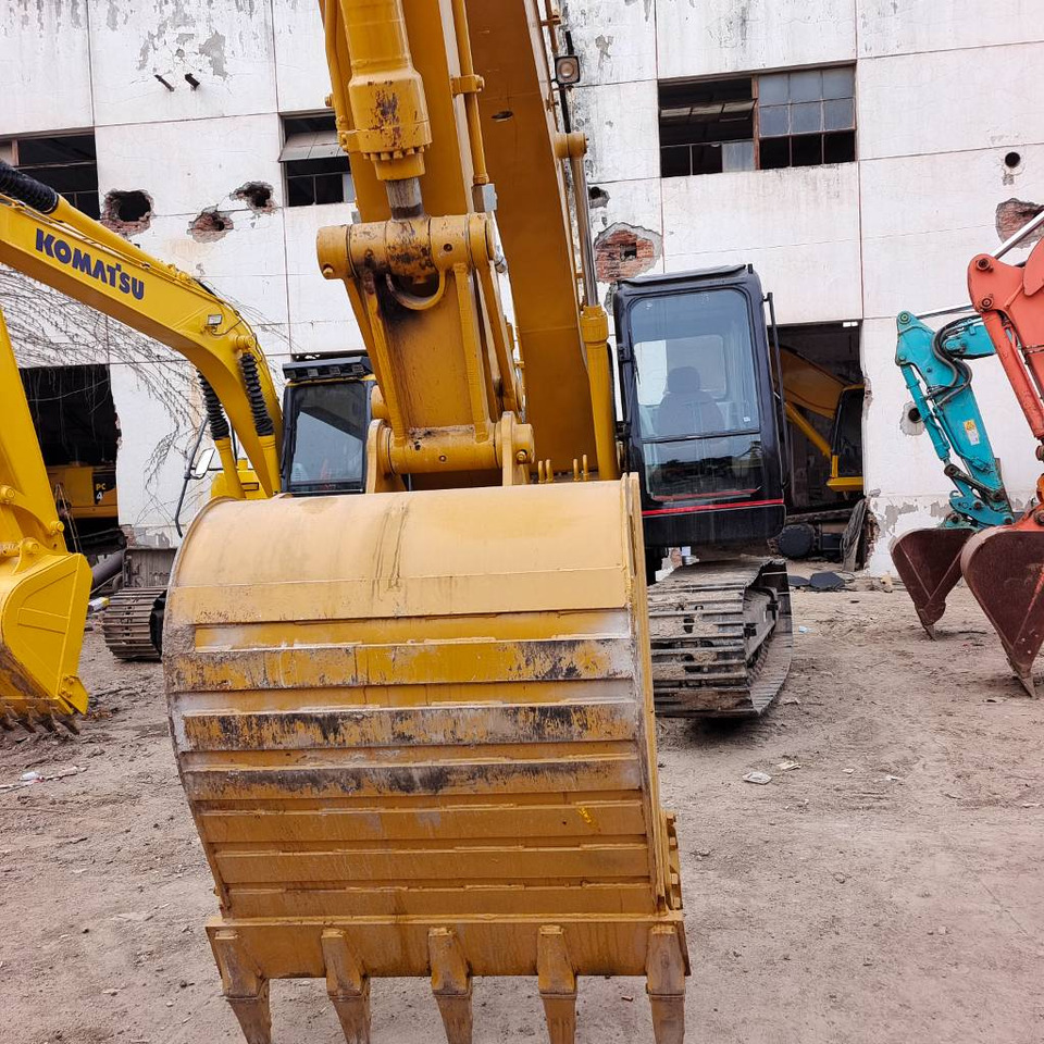 CAT 320 C L - Kettenbagger: das Bild 5 CAT 320 C L - Kettenbagger: das Bild 5