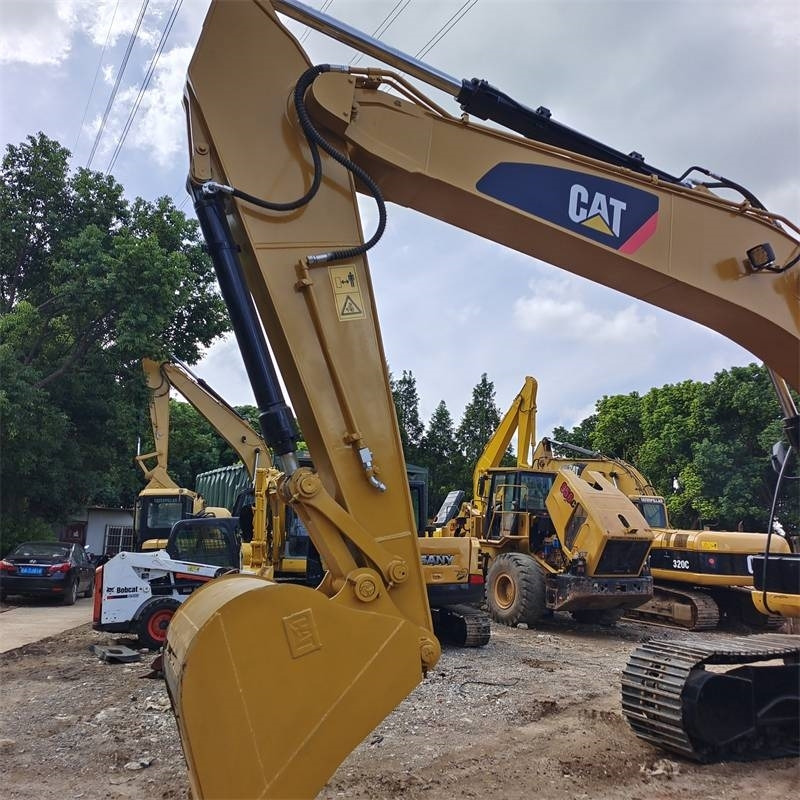 CAT 320 D L - Kettenbagger: das Bild 2 CAT 320 D L - Kettenbagger: das Bild 2