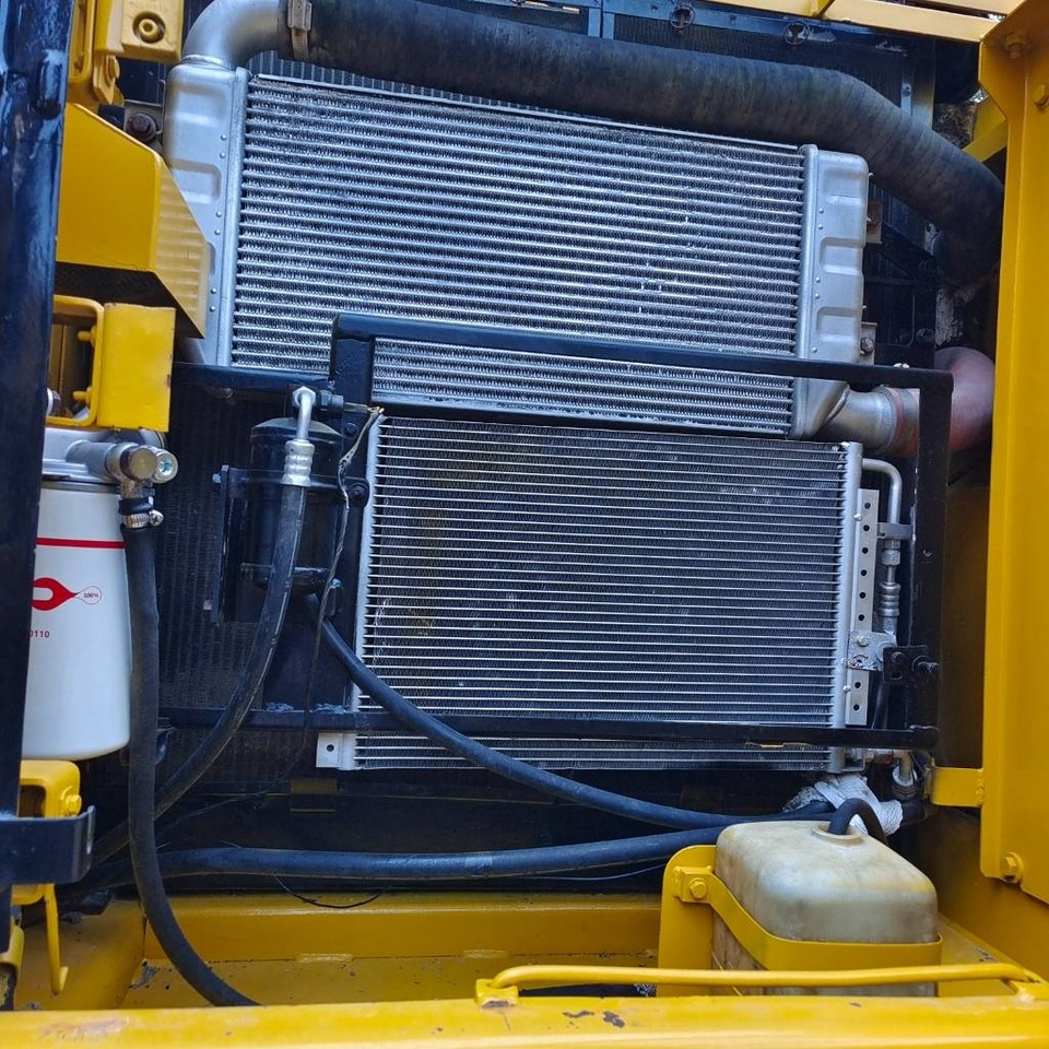 CAT 323 - Kettenbagger: das Bild 5 CAT 323 - Kettenbagger: das Bild 5