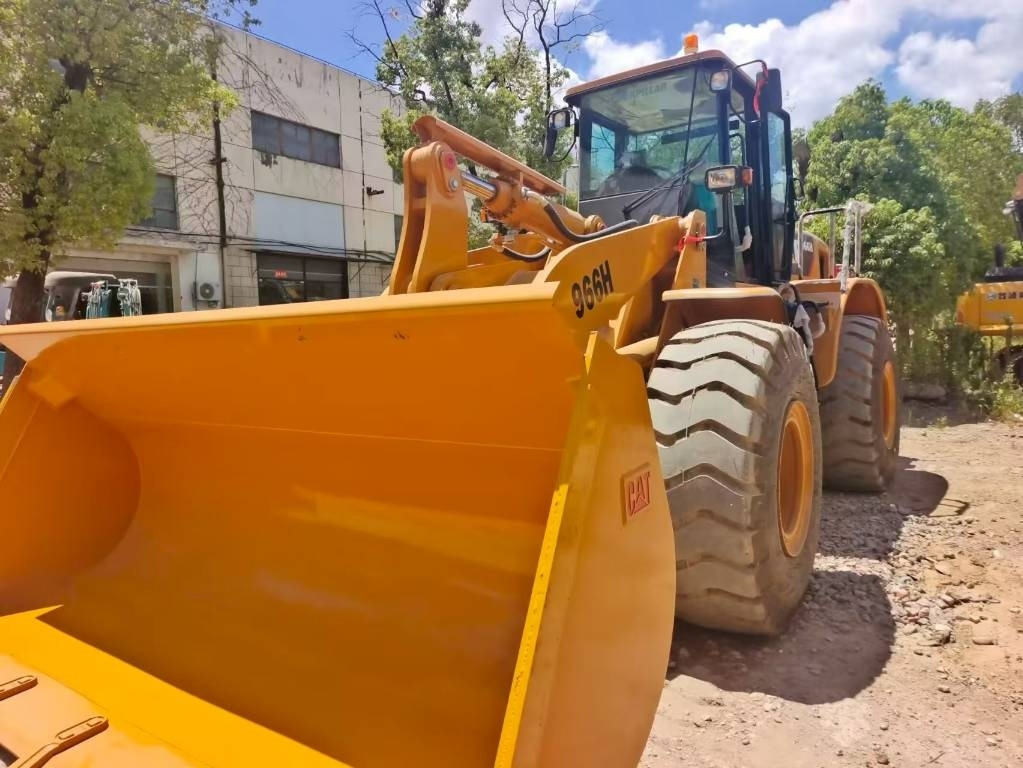 CAT 966 H - Radlader: das Bild 2 CAT 966 H - Radlader: das Bild 2