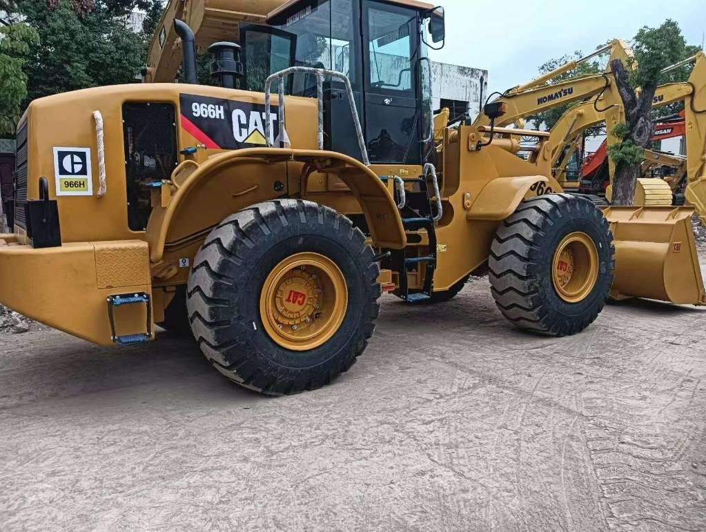 CAT 966 H - Radlader: das Bild 2 CAT 966 H - Radlader: das Bild 2