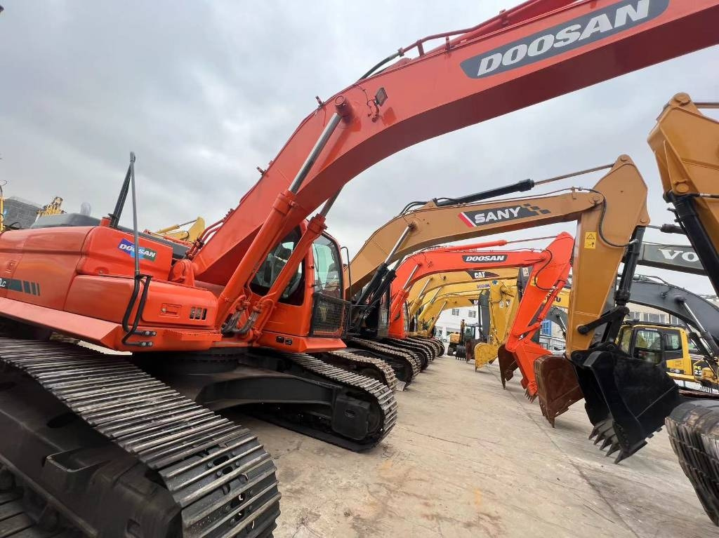 Doosan DOOOSAN DX300 - Kettenbagger: das Bild 1 Doosan DOOOSAN DX300 - Kettenbagger: das Bild 1