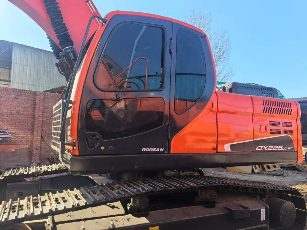 Doosan DX 225 LC-9c - Kettenbagger: das Bild 2 Doosan DX 225 LC-9c - Kettenbagger: das Bild 2