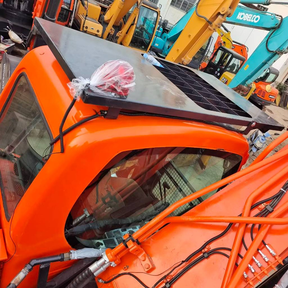 Doosan DX 300 - Kettenbagger: das Bild 5 Doosan DX 300 - Kettenbagger: das Bild 5