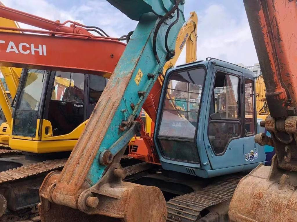 Hitachi EX 120-3 - Kettenbagger: das Bild 3 Hitachi EX 120-3 - Kettenbagger: das Bild 3