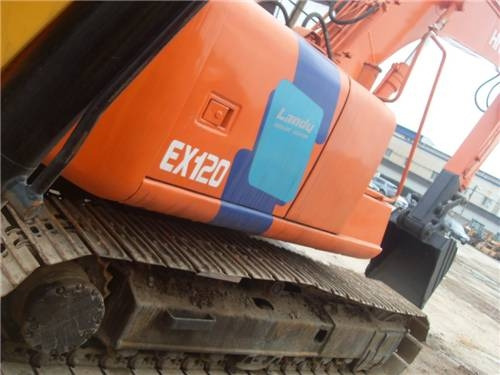 Hitachi EX 120-3 - Kettenbagger: das Bild 1 Hitachi EX 120-3 - Kettenbagger: das Bild 1