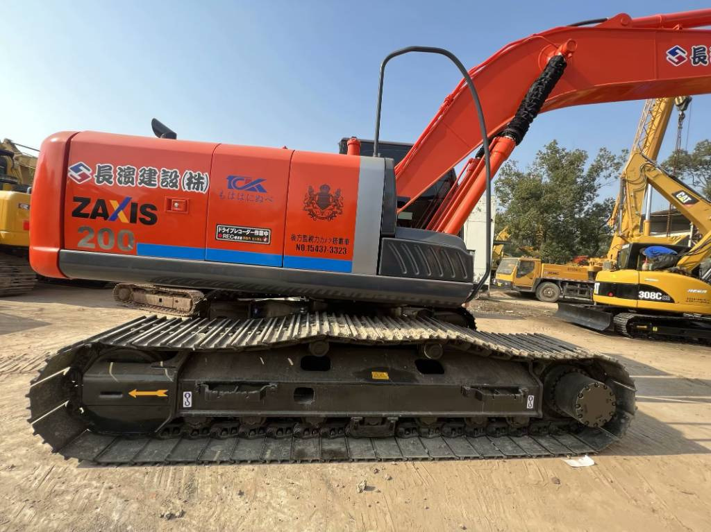 Hitachi ZX 200-3 G - Kettenbagger: das Bild 4 Hitachi ZX 200-3 G - Kettenbagger: das Bild 4