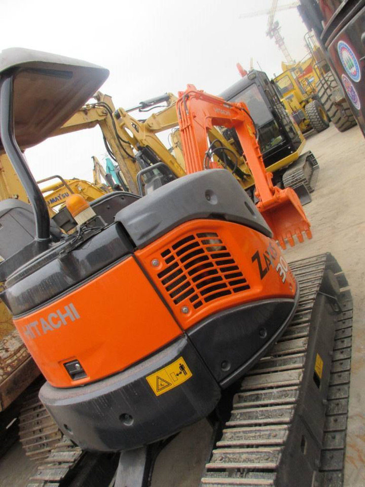 Hitachi ZX 30 U - Minibagger: das Bild 3 Hitachi ZX 30 U - Minibagger: das Bild 3