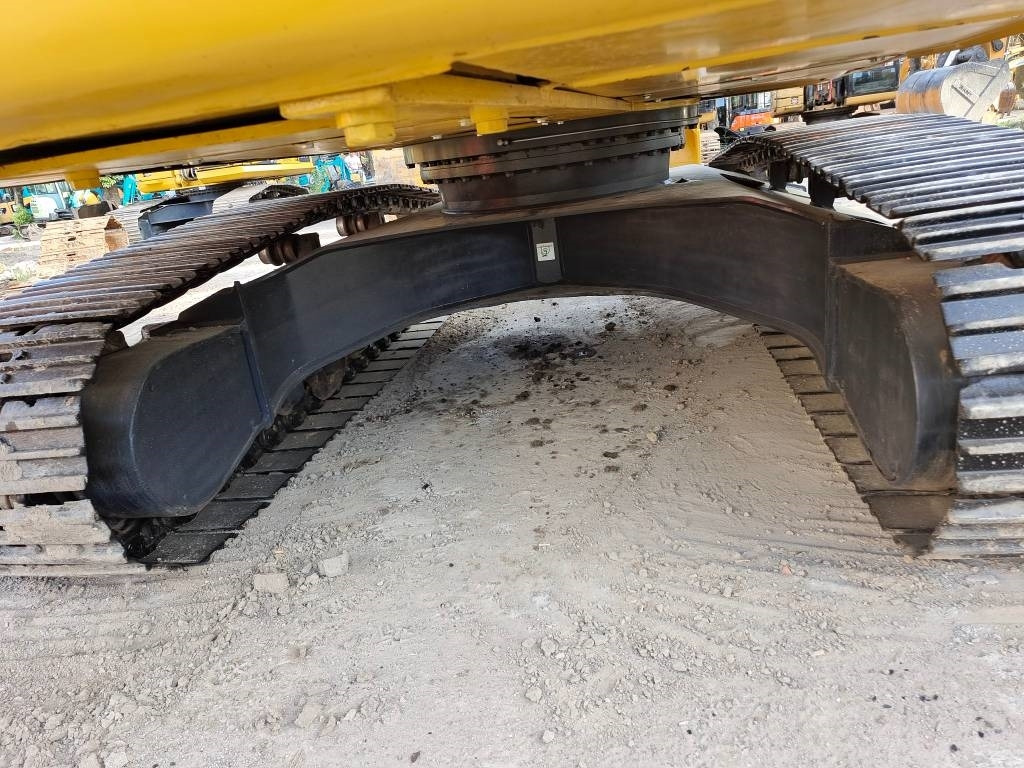 Komatsu PC 200 LC - Kettenbagger: das Bild 3 Komatsu PC 200 LC - Kettenbagger: das Bild 3