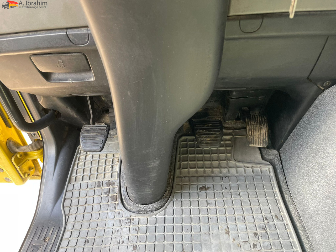 MAN TGS 26.480 Meiller 3 Seiten | 6x4 | Schalter | 3 Pedals - Kipper: das Bild 3 MAN TGS 26.480 Meiller 3 Seiten | 6x4 | Schalter | 3 Pedals - Kipper: das Bild 3