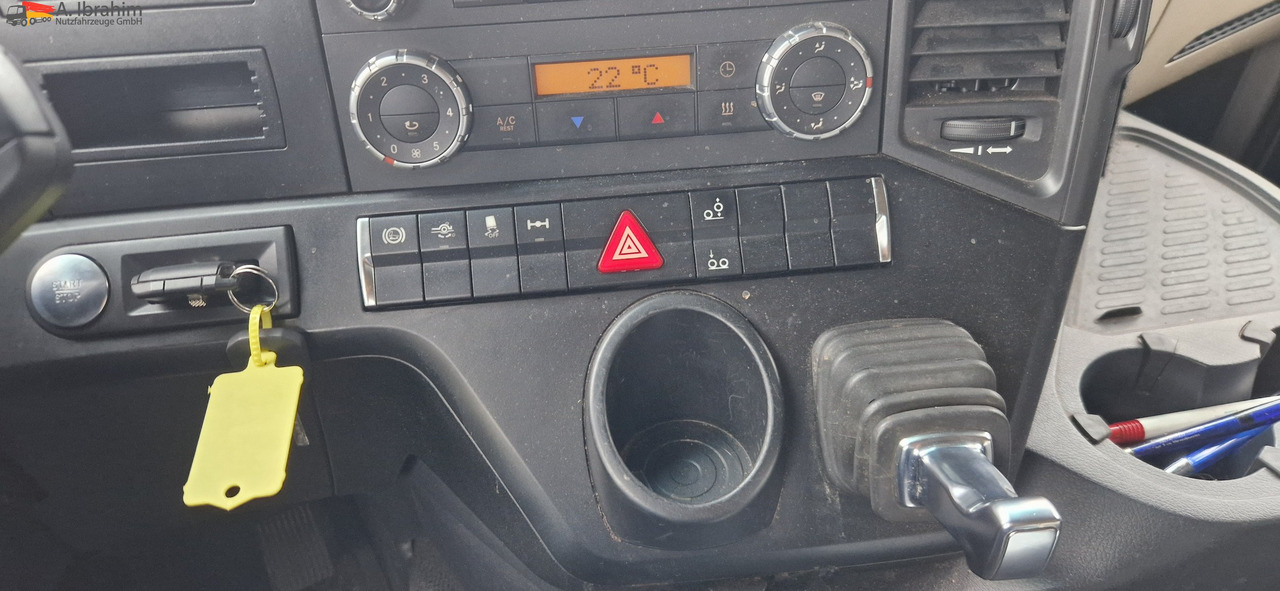 Mercedes-Benz DB 2542 Scheckheft gepflegt bei Mercedes, Euro 5 - Containerwagen/ Wechselfahrgestell LKW: das Bild 4 Mercedes-Benz DB 2542 Scheckheft gepflegt bei Mercedes, Euro 5 - Containerwagen/ Wechselfahrgestell LKW: das Bild 4