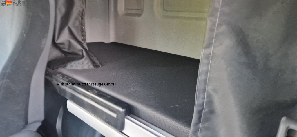 MAN TGS 18.400 PTO für Kompressor deutsches Fahrzeug - Sattelzugmaschine: das Bild 2 MAN TGS 18.400 PTO für Kompressor deutsches Fahrzeug - Sattelzugmaschine: das Bild 2