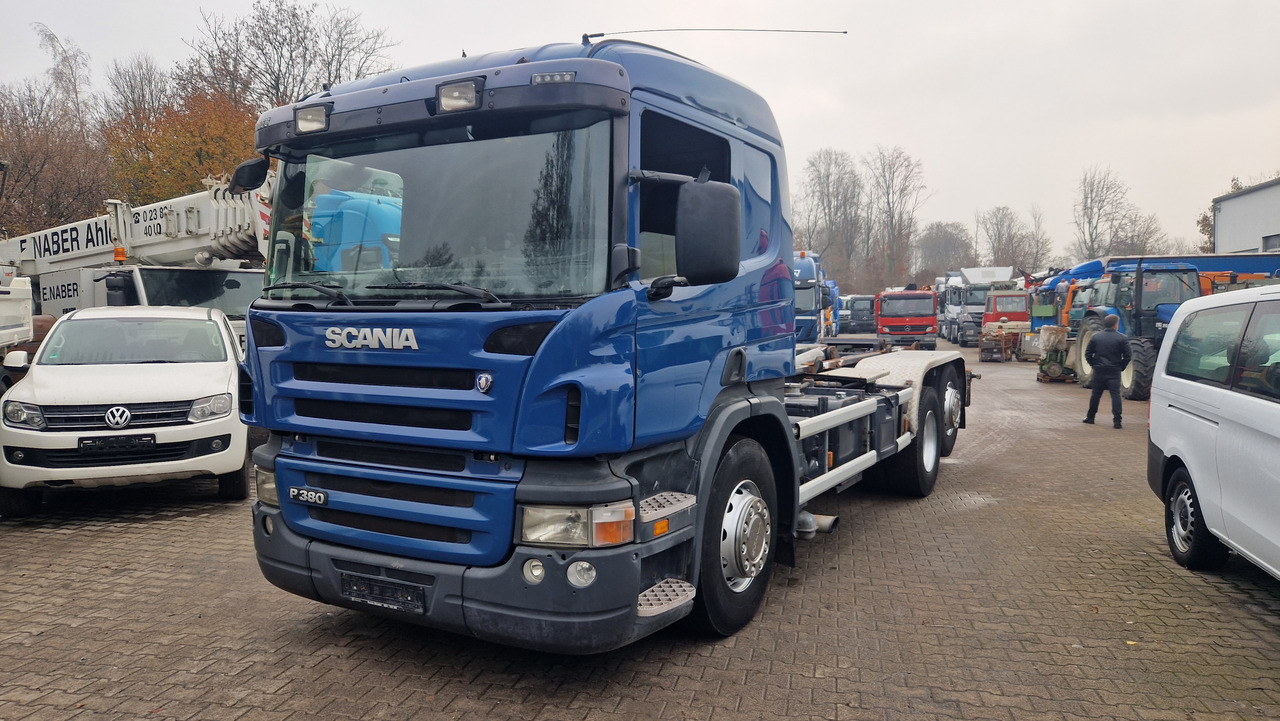 Scania P380 VDL Haken Lenk-Liftachse - Abrollkipper: das Bild 1 Scania P380 VDL Haken Lenk-Liftachse - Abrollkipper: das Bild 1