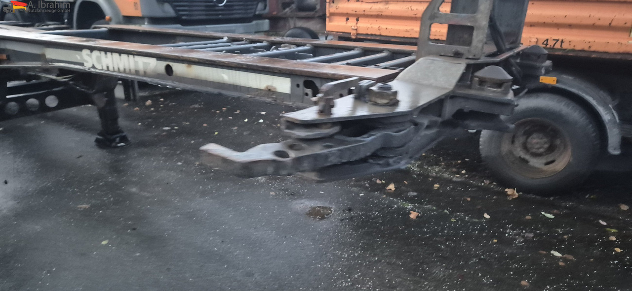 Schmitz SCF24 2x20,30,40,45 ft Multichassis, ausziehbar - Container/ Wechselfahrgestell Auflieger: das Bild 2 Schmitz SCF24 2x20,30,40,45 ft Multichassis, ausziehbar - Container/ Wechselfahrgestell Auflieger: das Bild 2