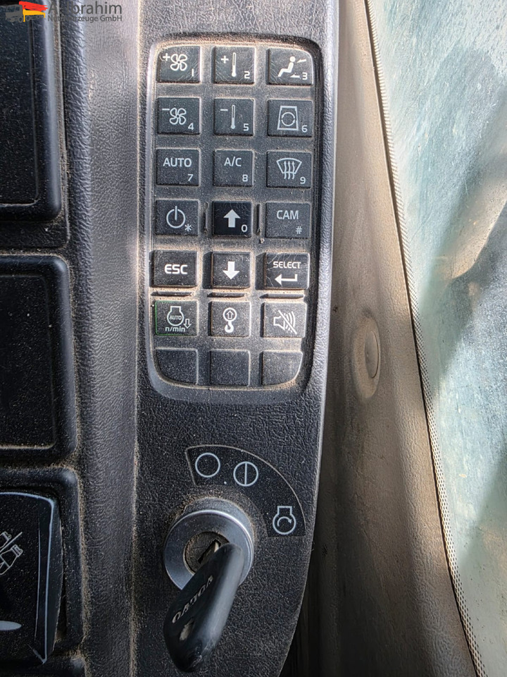 Volvo EC360C Schnellwechsler | Hammerhydraulik | Klima | 40t | 12305 St. - Kettenbagger: das Bild 2 Volvo EC360C Schnellwechsler | Hammerhydraulik | Klima | 40t | 12305 St. - Kettenbagger: das Bild 2