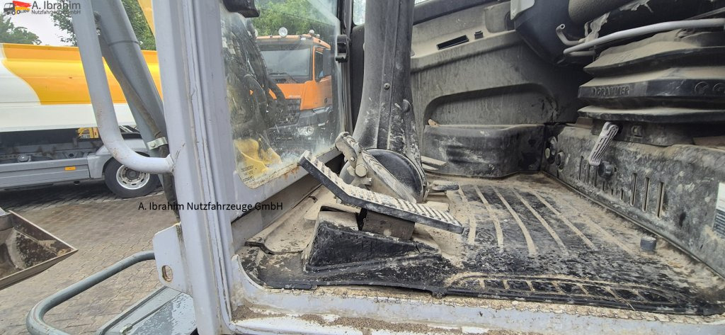 Wacker Neuson 6503 E05-07 hydr. Schnellwechsler mit Oilquick - Mobilbagger: das Bild 2 Wacker Neuson 6503 E05-07 hydr. Schnellwechsler mit Oilquick - Mobilbagger: das Bild 2