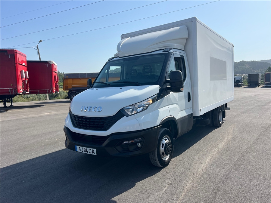 Iveco 35C16H - Koffer LKW: das Bild 1 Iveco 35C16H - Koffer LKW: das Bild 1