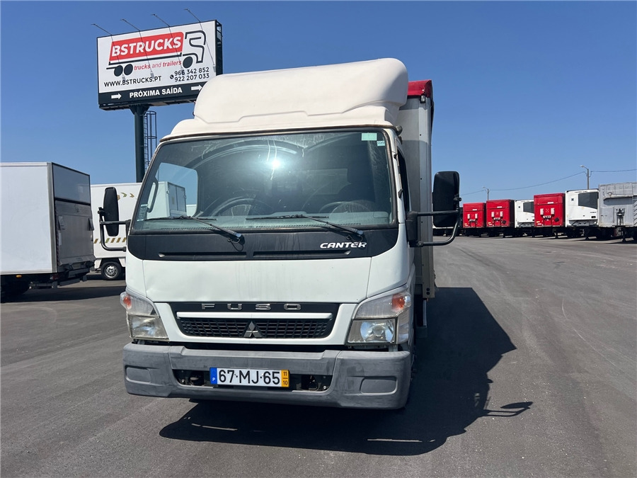 Mitsubishi 7C18 - Plane LKW: das Bild 2 Mitsubishi 7C18 - Plane LKW: das Bild 2