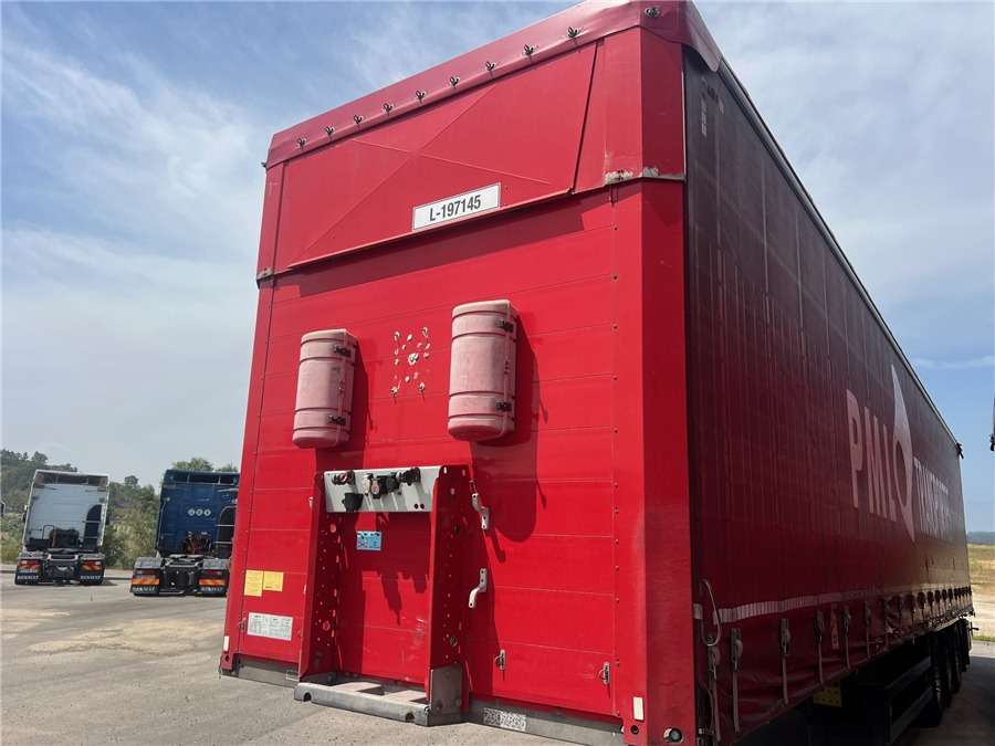 SCHMITZ CARGOBULL SCB-S3T TETO ELEVAR - Planenauflieger: das Bild 4 SCHMITZ CARGOBULL SCB-S3T TETO ELEVAR - Planenauflieger: das Bild 4