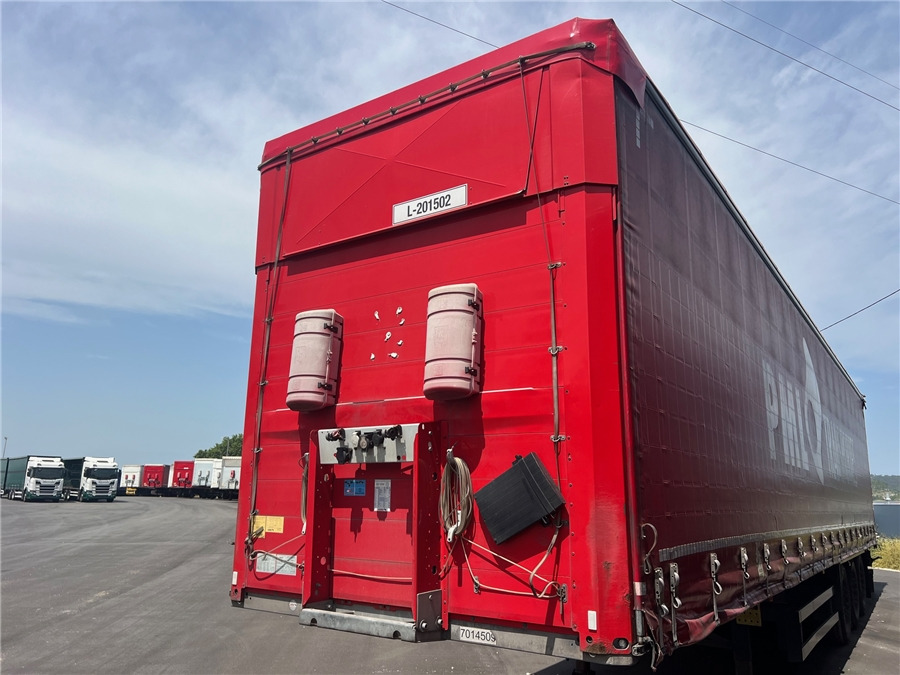 SCHMITZ CARGOBULL SCB-S3T TETO ELEVAR - Planenauflieger: das Bild 2 SCHMITZ CARGOBULL SCB-S3T TETO ELEVAR - Planenauflieger: das Bild 2