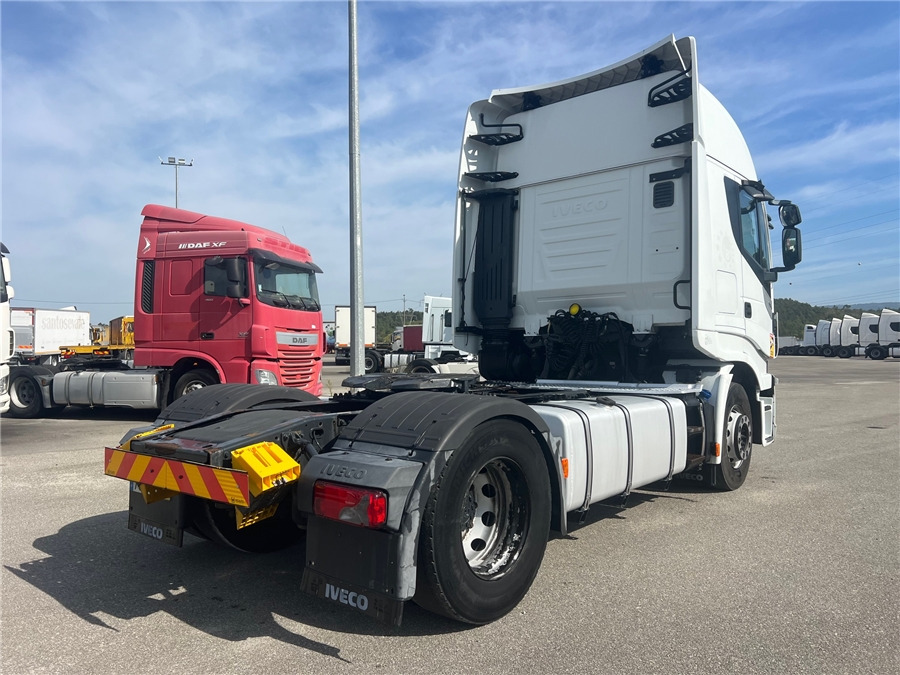 Iveco AS440S46T/P - Sattelzugmaschine: das Bild 4 Iveco AS440S46T/P - Sattelzugmaschine: das Bild 4