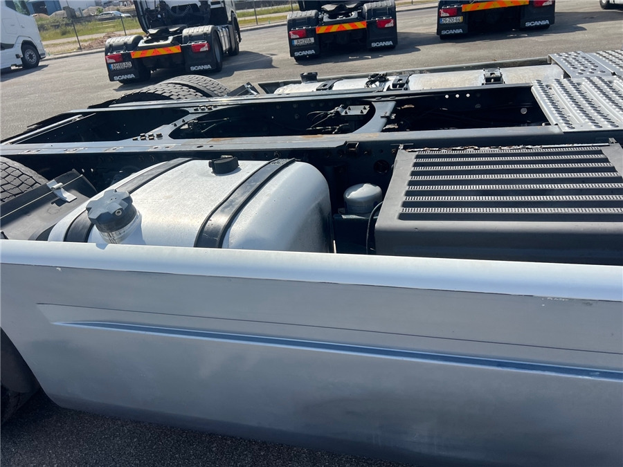 Sattelzugmaschine Renault AE 440 / MANUAL GEARBOX: das Bild 9