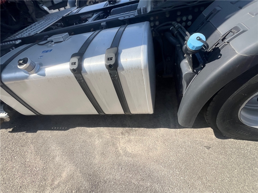 Sattelzugmaschine Scania R450: das Bild 9