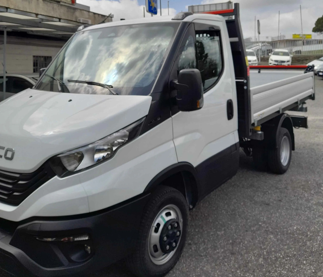 IVECO DAILY 35C12 2.3 RIBALTABILE 2025 NUOVO - Kipper Transporter: das Bild 1 IVECO DAILY 35C12 2.3 RIBALTABILE 2025 NUOVO - Kipper Transporter: das Bild 1