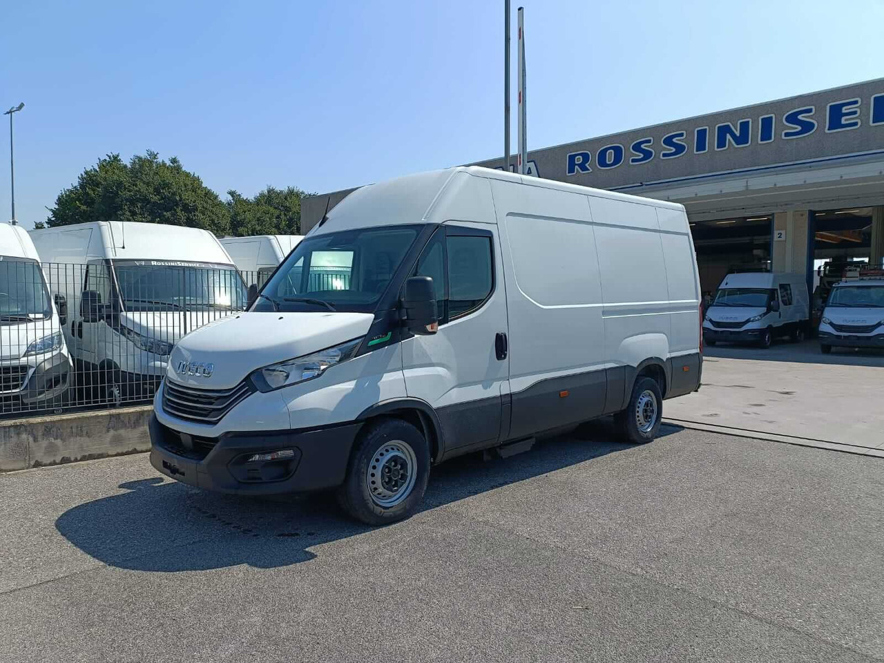 Kastenwagen IVECO DAILY 35S14 L2H2 CNG METANO KM 0: das Bild 6