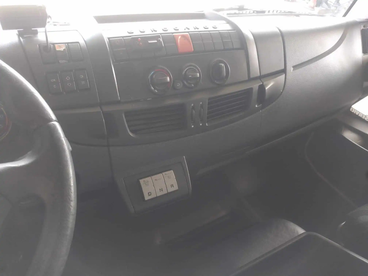 Koffer LKW IVECO EUROCARGO 120E18: das Bild 18