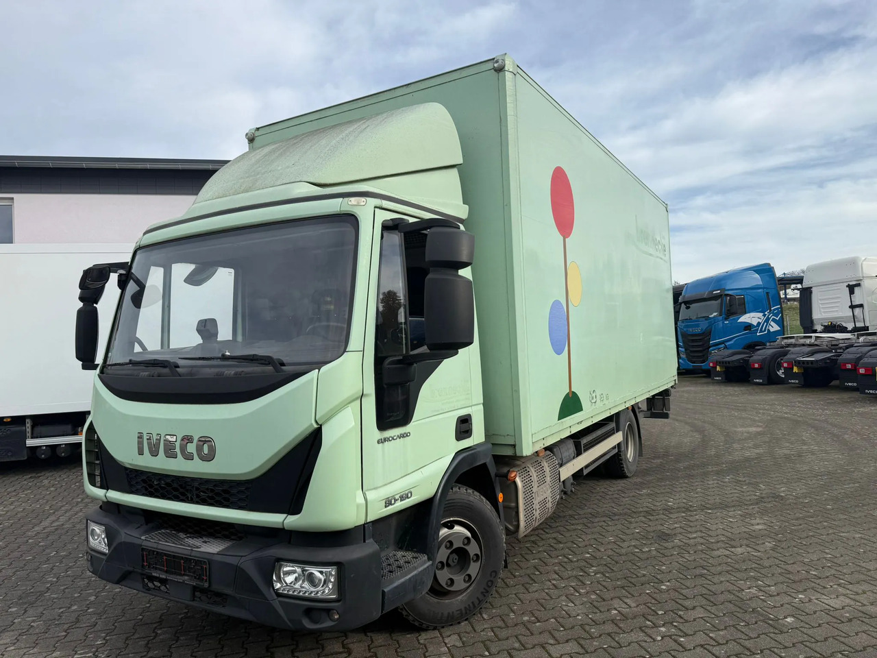 IVECO EUROCARGO 80E19 - Koffer LKW: das Bild 1 IVECO EUROCARGO 80E19 - Koffer LKW: das Bild 1