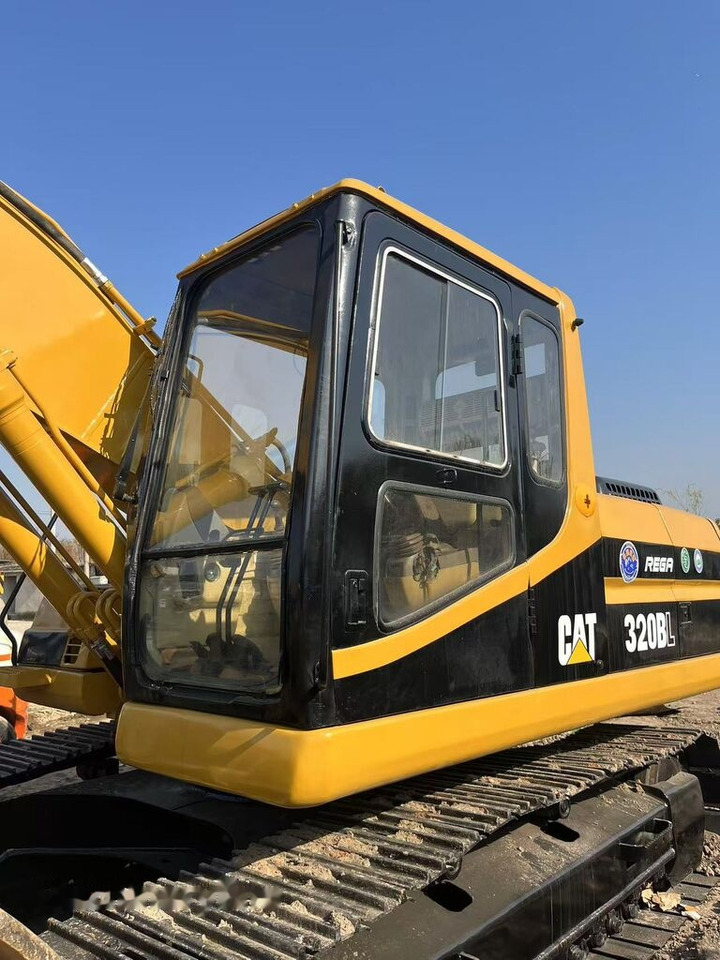 Caterpillar 320BL - Kettenbagger: das Bild 4 Caterpillar 320BL - Kettenbagger: das Bild 4