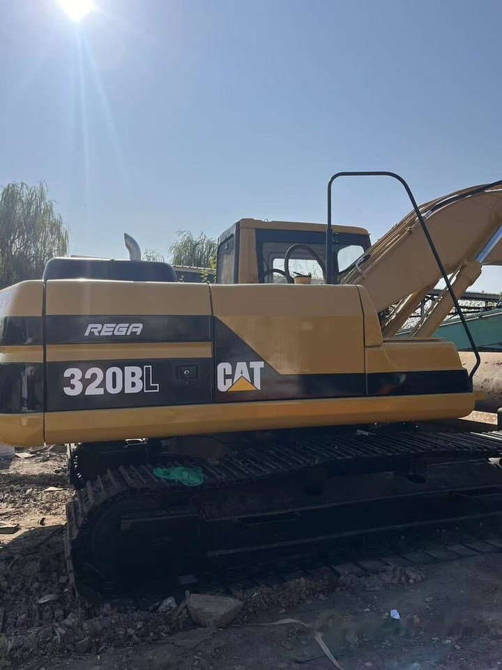 Caterpillar 320BL - Kettenbagger: das Bild 5 Caterpillar 320BL - Kettenbagger: das Bild 5
