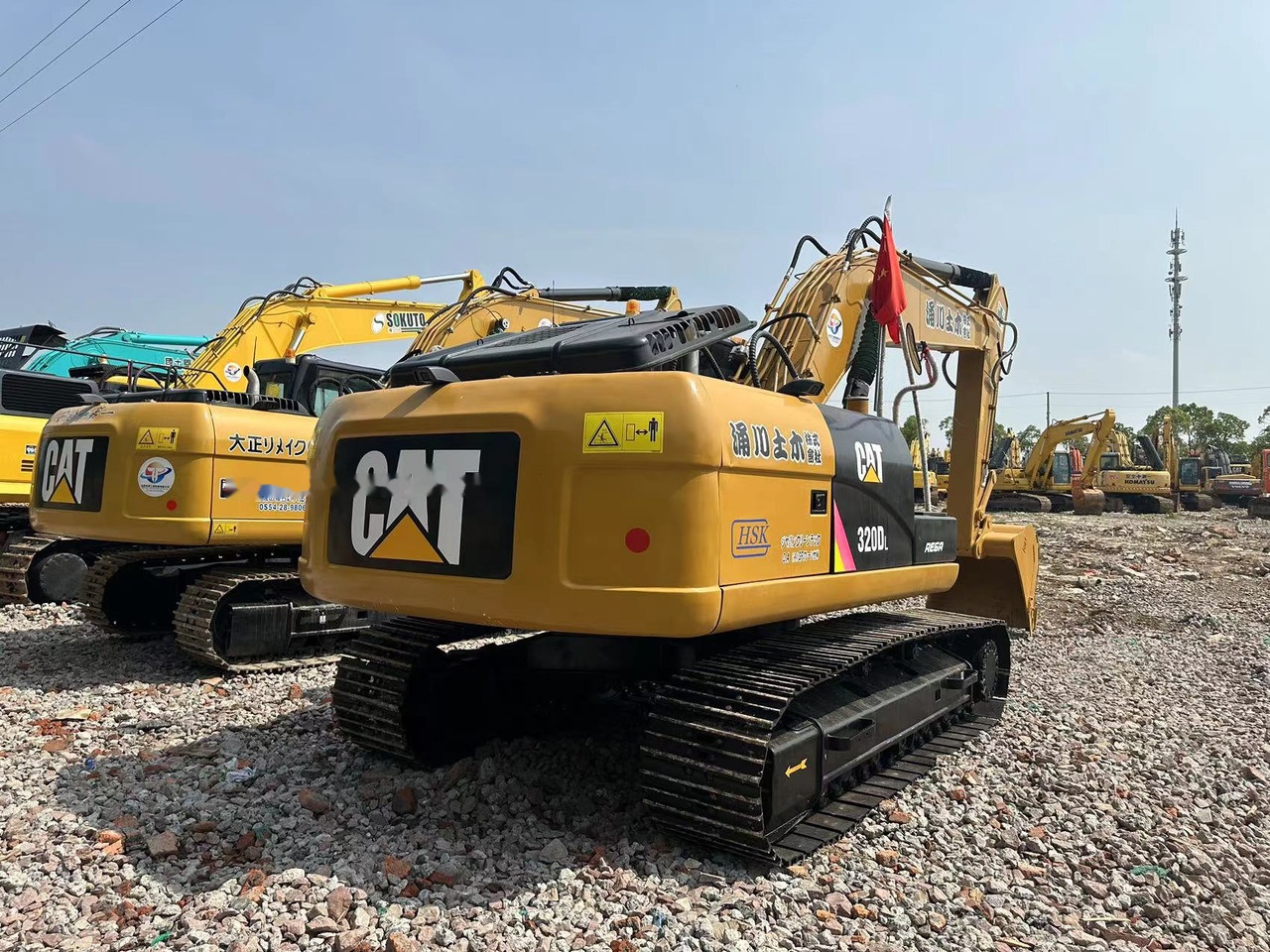 Caterpillar 320D2 - Kettenbagger: das Bild 4 Caterpillar 320D2 - Kettenbagger: das Bild 4
