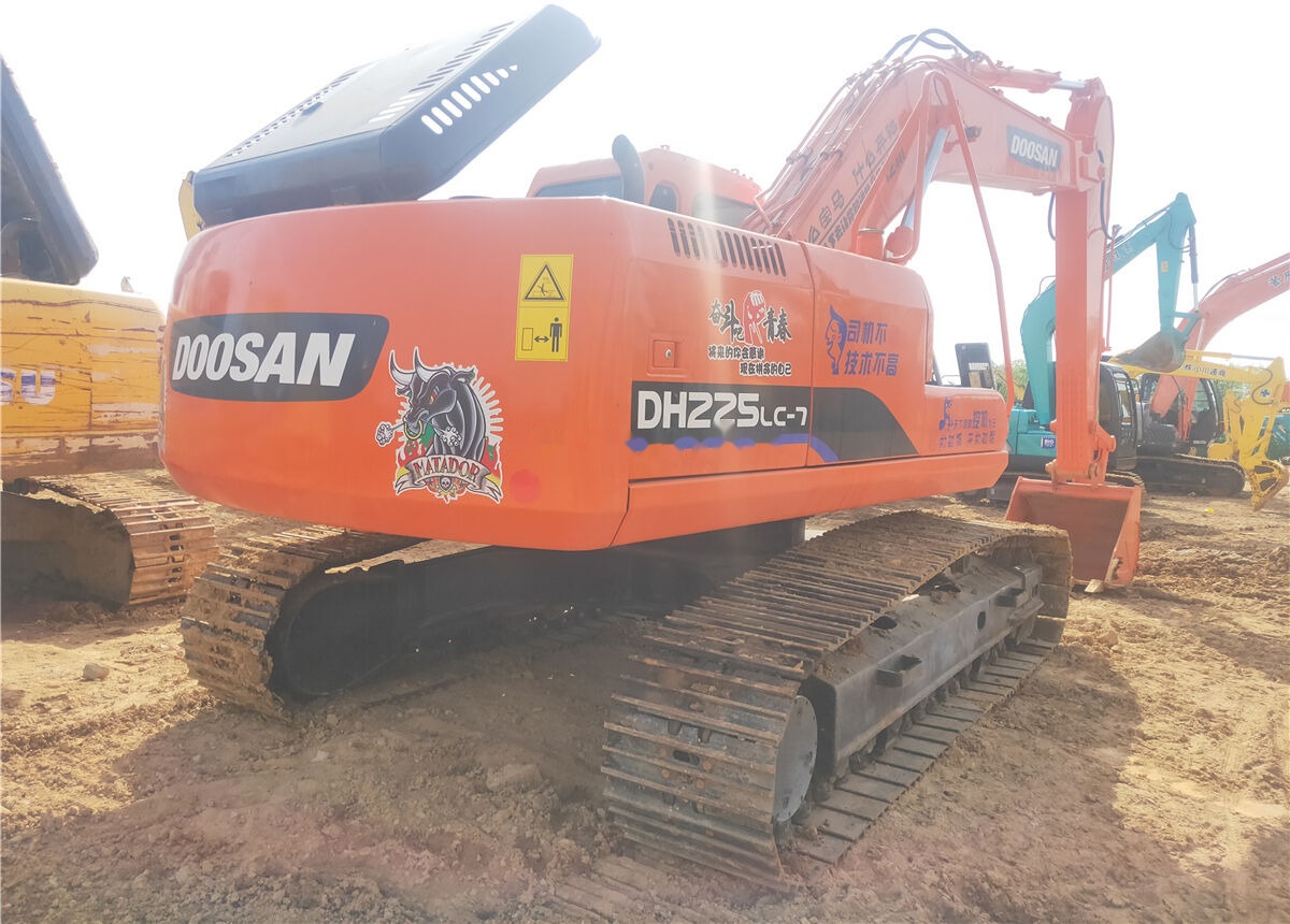 Doosan DH225 - Kettenbagger: das Bild 4 Doosan DH225 - Kettenbagger: das Bild 4
