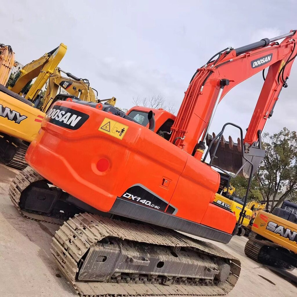 Doosan DX140 - Kettenbagger: das Bild 2 Doosan DX140 - Kettenbagger: das Bild 2