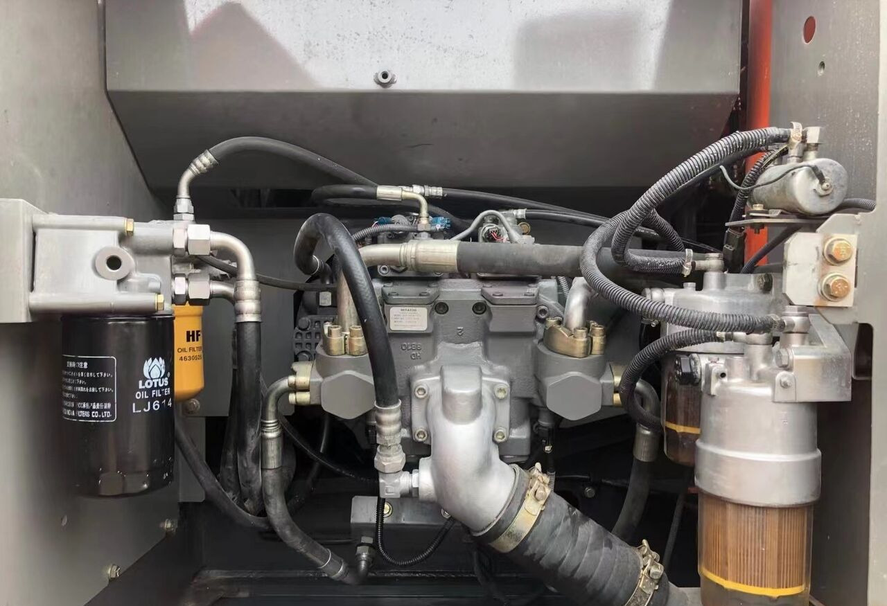 Hitachi ZX200-3 - Kettenbagger: das Bild 1 Hitachi ZX200-3 - Kettenbagger: das Bild 1